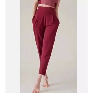 NWOT Athleta Elation Yoga‎ Pants High Rise Coffeeberry Red Joggers Size XS
